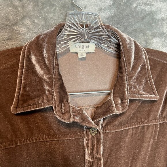 Umgee Women Velvet Soft Heavy Mocha Long Sleeve Collared Button Up Shirt S - Picture 5 of 10